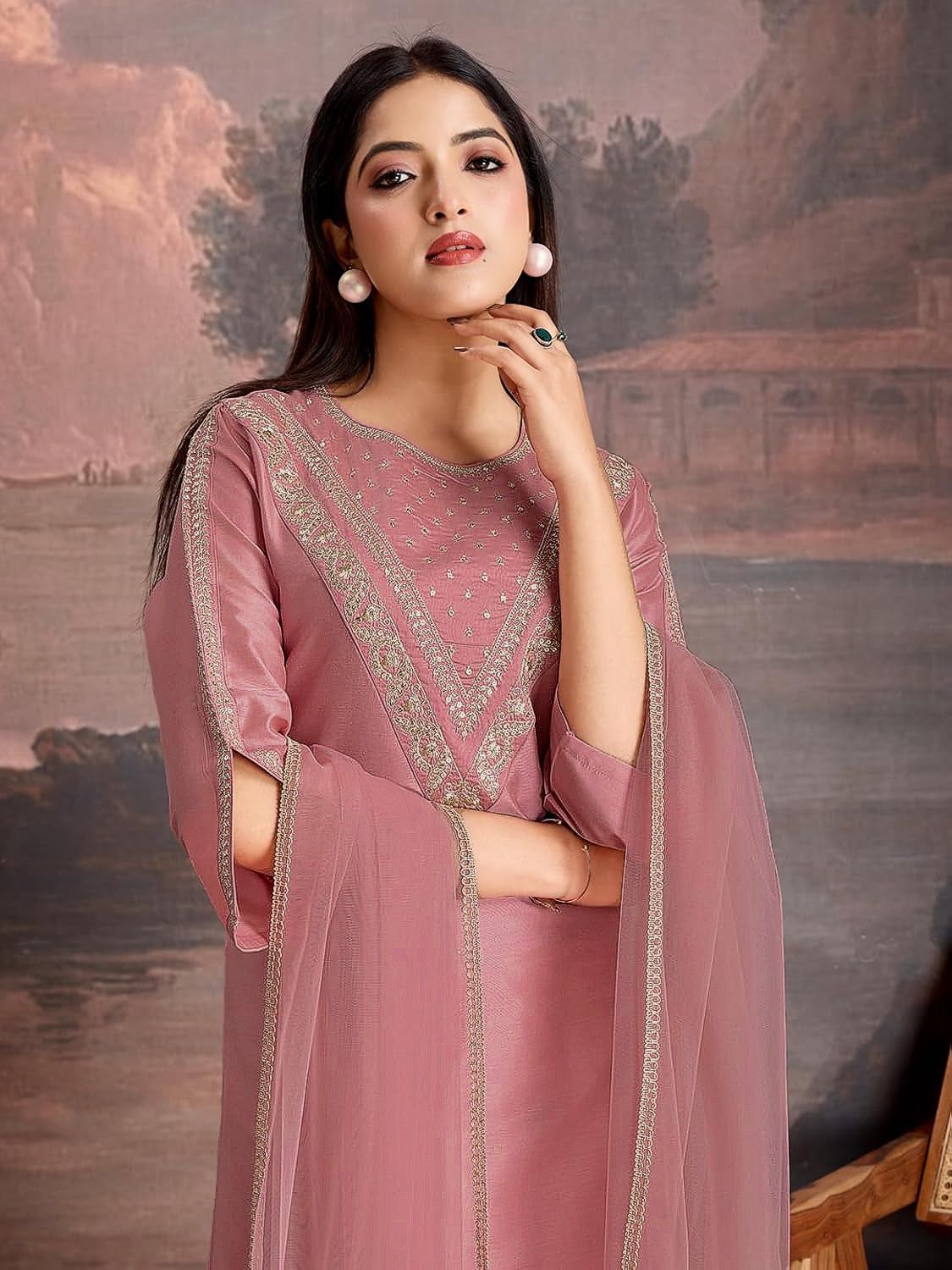 Presenting New Roman Fabric beautiful suit set - Pink - image_01_92abd69ae72a.jpg