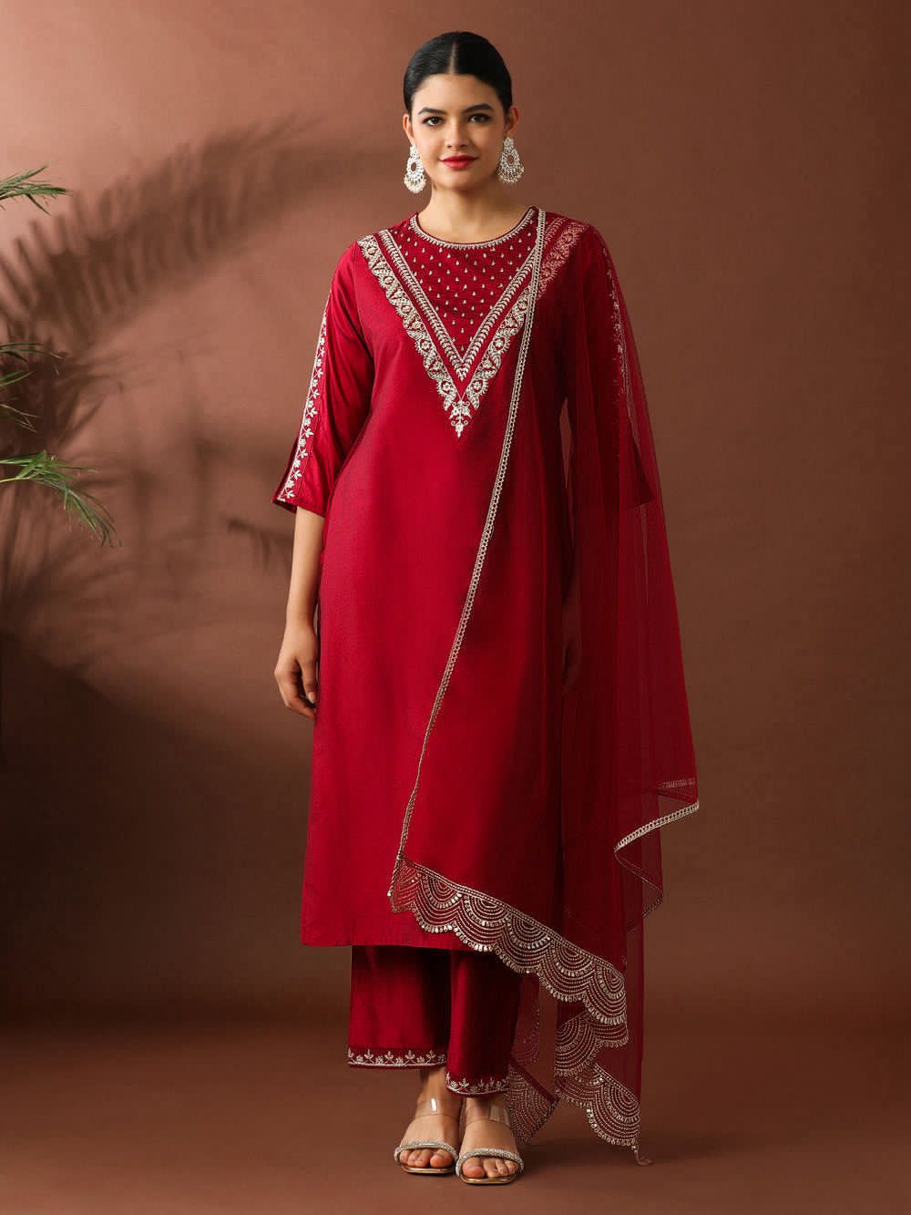 Presenting New Roman Fabric beautiful suit set - Red - image_02_542b17df782f.jpg